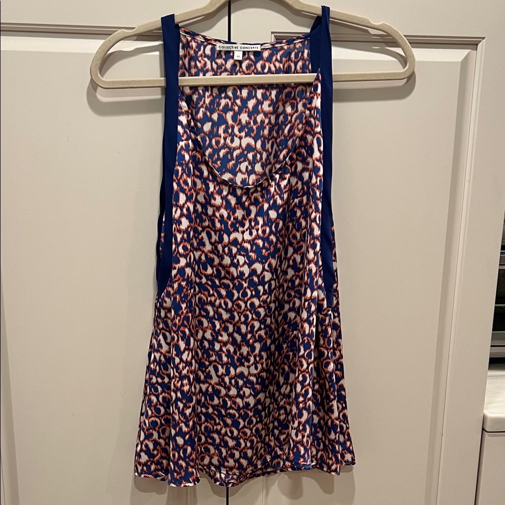 Collective concepts size medium Leopard Print Sleeveless Top Med.